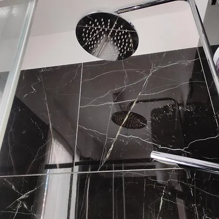 Residenza Sciarra 3 Stanze3 Bagni *