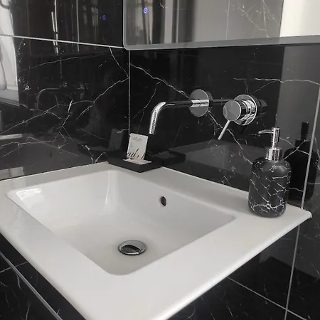 Residenza Sciarra 3 Stanze3 Bagni Apartment